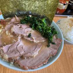 チャーシューメン ¥1,050  小ライス ¥80