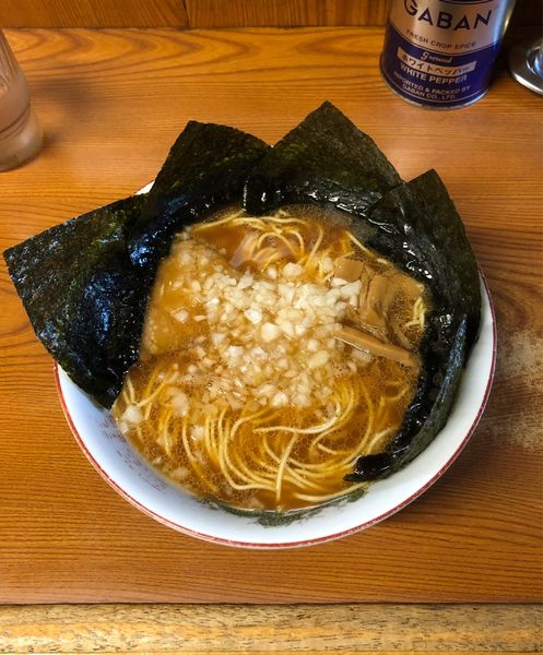「中華そば大盛+海苔増（650+100+C）」@中華そば 吾衛門の写真