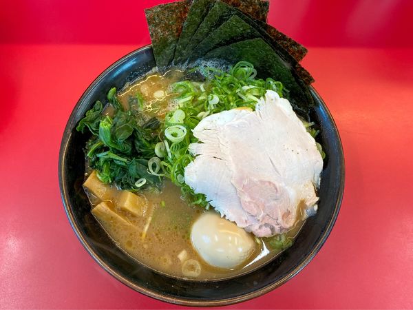 「特選ラーメン 並」@横浜ラーメン 相馬家の写真