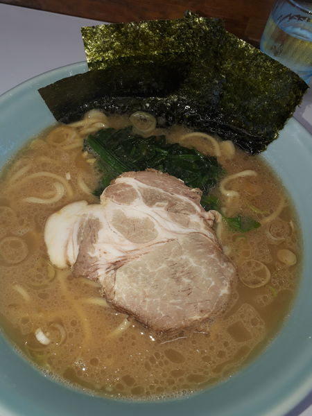 「ラーメン(中)」@横浜家系ラーメン 楊喜家の写真