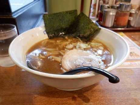 「ビーフカレーラーメン」@味の時計台 横浜関内店の写真