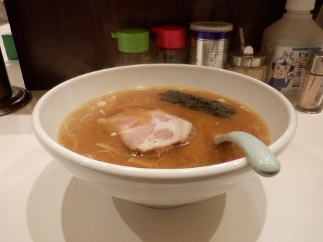 「ラーメンハーフ（味噌）」@唐桃軒の写真