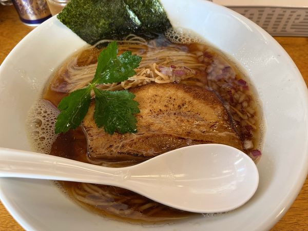 「大盛り煮干しそば　麺硬め」@麺奏ハモニカの写真