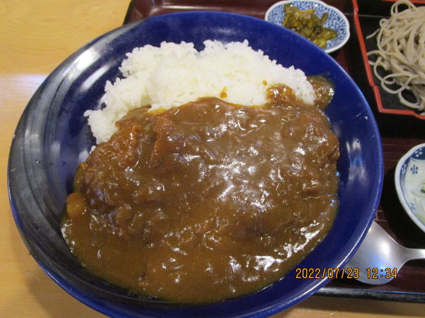「カツカレーライスセット（もり蕎麦）900円」@割烹ひよこの写真