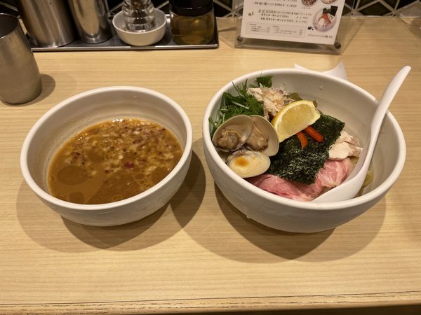「鶏と蛤のつけSOBA」@むぎとオリーブ 日本橋店の写真
