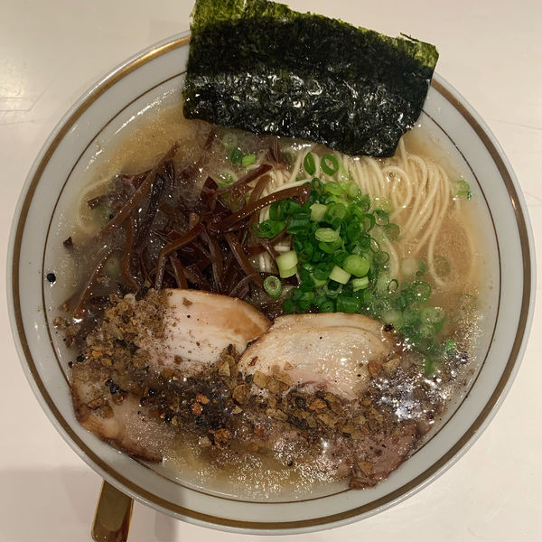 「濃厚豚骨玉名ラーメン」@くまめんの写真