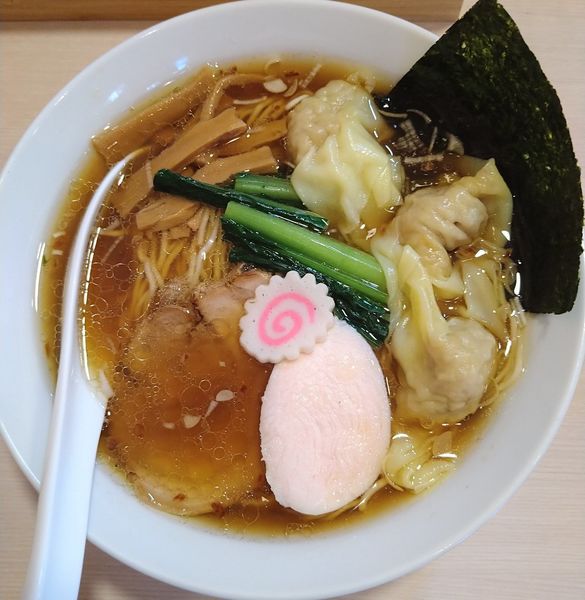 「ワンタン中華ソバ」@中華ソバ ちゃるめの写真