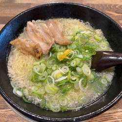 ゆず塩豚トロらーめん　780円+大盛り100円