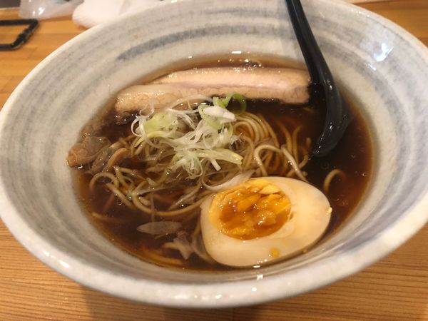 「濃厚醤油ラーメン」@阿吽の写真