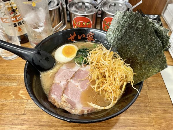 「麒麟一番搾り＋おつかれ様セット→ハイボール→４点盛りらーめん」@せい家 三鷹店の写真