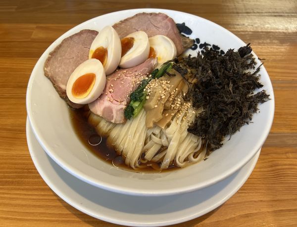 「乱切りコロスペシャル1350円+ 和え玉150円」@ニボチャチャ！！ラーメン あらき軒の写真