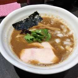 豚骨魚介ラーメン