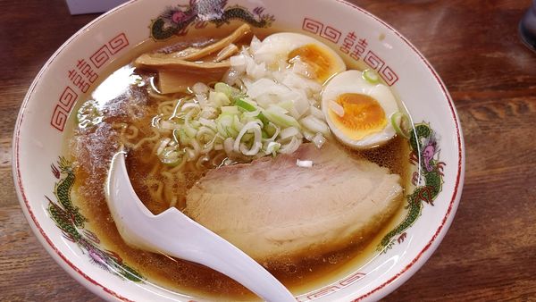 「朝メニュー　味玉中華そば　チャーシュー変更」@らあめん 寸八 総本店の写真