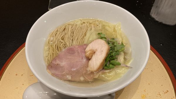 「塩ラーメン＋ワンタン」@RAMEN百舌鳥の写真