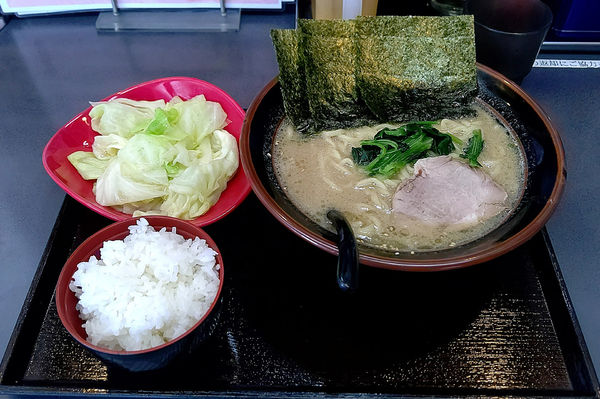「『塩ラーメン+中盛+キャベツ(¥740+100+100)』」@らーめん家 せんだい 川崎稲田堤店の写真