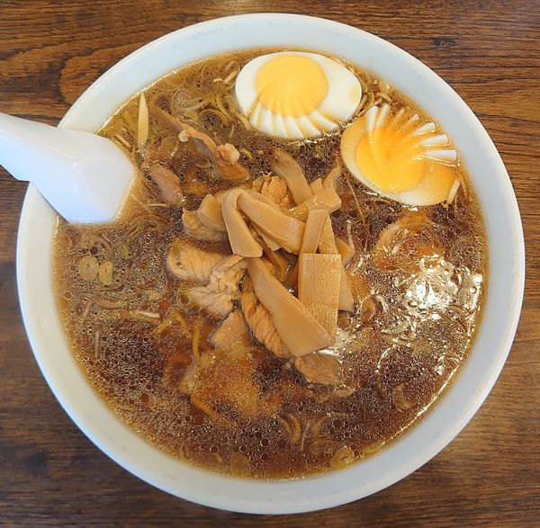 「焼肉ラーメン+ゆで玉子(1100円)」@馬鹿旨の写真