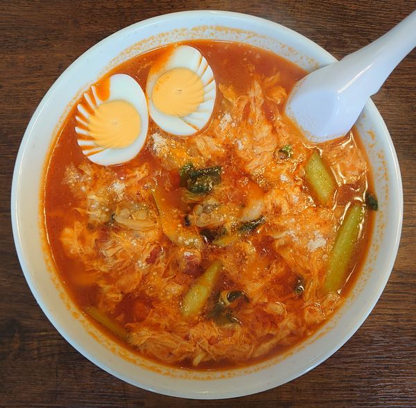 「トマトラーメン+ゆで玉子(1155円)」@馬鹿旨の写真
