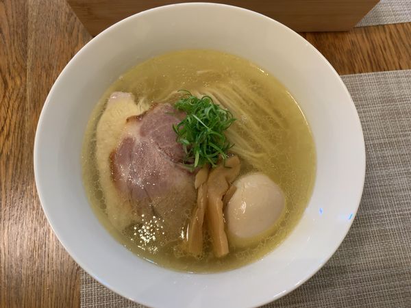 「味玉塩らぁめん950円」@らぁめん ご恩の写真