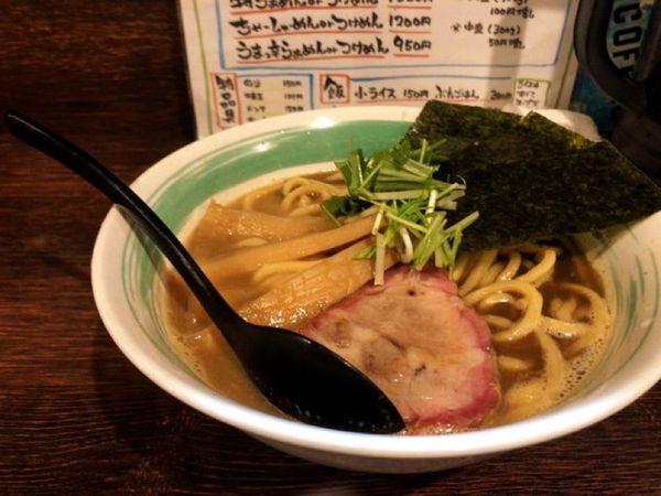 「らぁめん」@自家製麺 麺屋 利八の写真