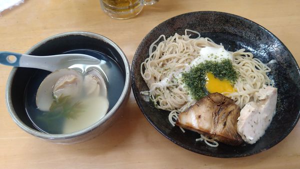 「【７月限定】冷しトロロ潮貝汁(つけ麺)③鴨ロース付」@MENYA 食い味の道有楽の写真