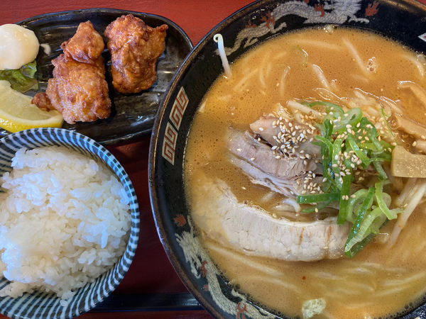 「唐揚げランチ味噌 930円」@麺魂 みつくにの写真