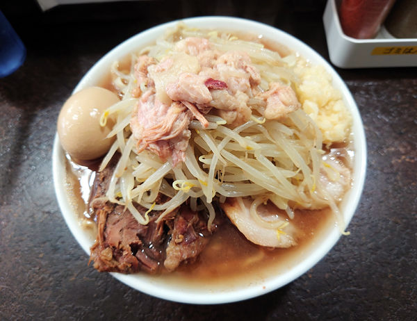 「らーめん+豚2枚+味付玉子」@ぶたけん。の写真