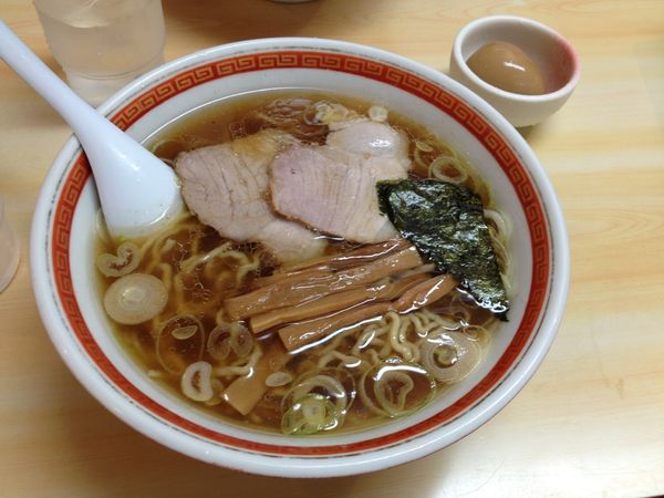 「中華そば、味玉」@春木屋 荻窪本店の写真