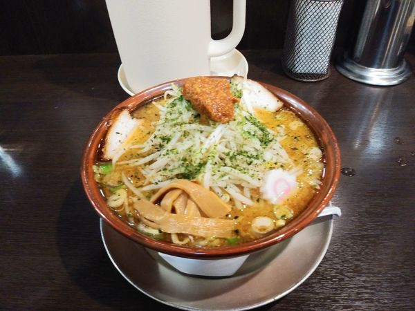 「からし味噌ラーメン860円+大盛130円」@中華そば 満月 ダムズ新発田店の写真