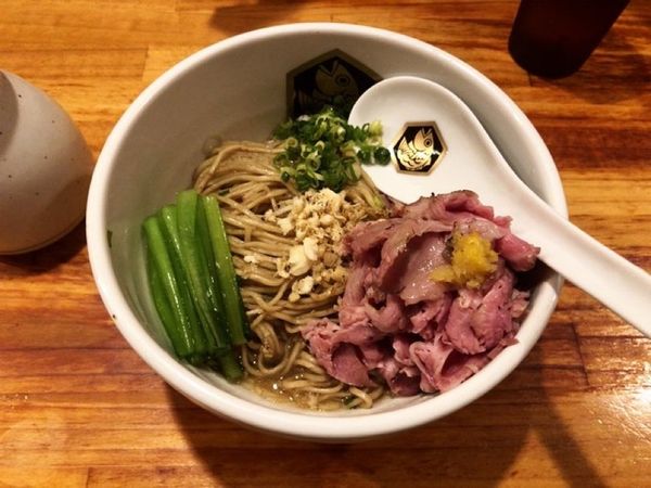 「鯛油そば」@真鯛らーめん 麺魚の写真