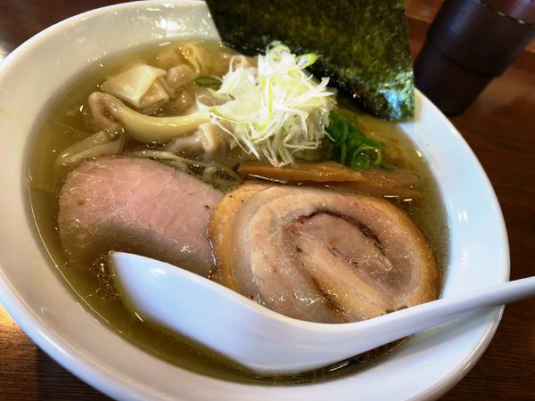 「塩ワンタン麺」@らーめん一辰の写真