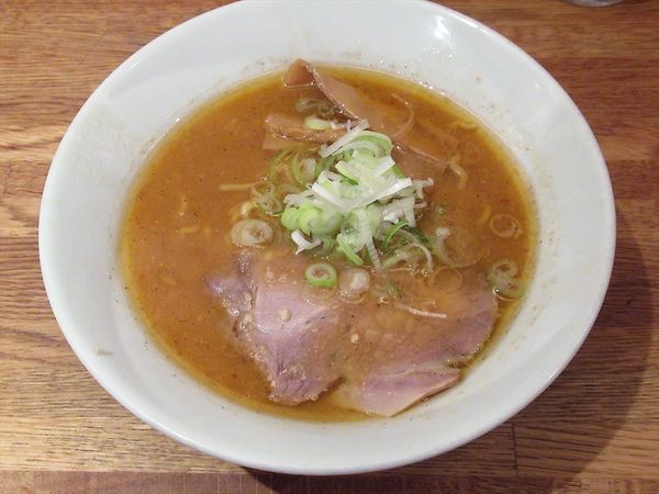 「味噌(ハーフ)(680円)」@すみれ 札幌すすきの店の写真