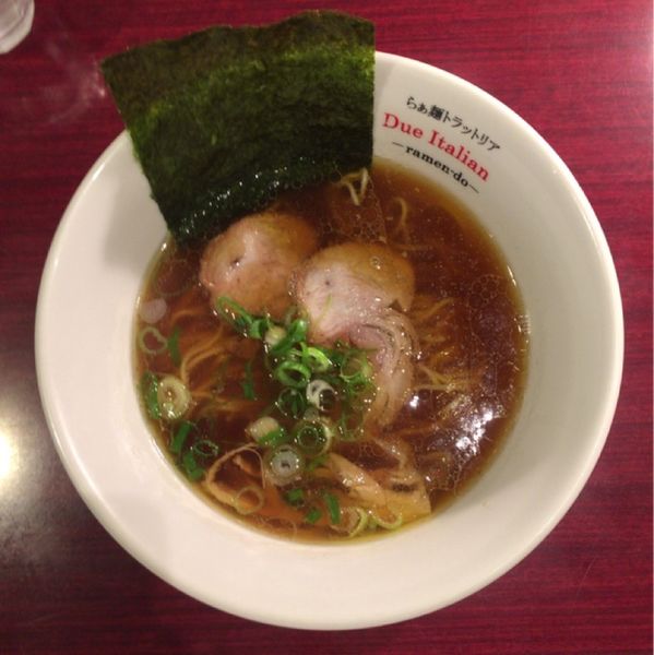 「醤油らぁ麺」@ドゥエ イタリアン 市ヶ谷本店の写真