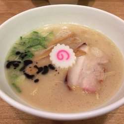 ミラノ とんこつラーメン