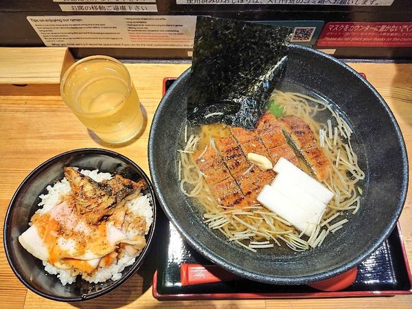 「塩まむし、鰻のタレご飯」@ラーメン 巌哲の写真