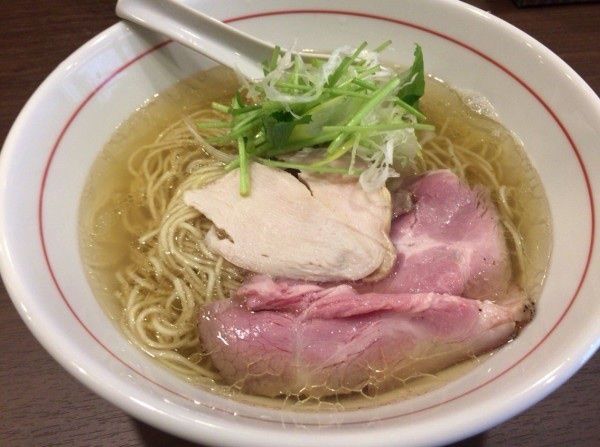 「ラーメン 白」@八咫烏の写真