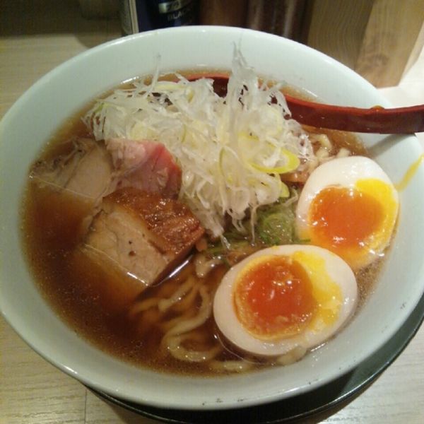 「特製喜多方らーめん」@麺や 七彩 東京駅の写真