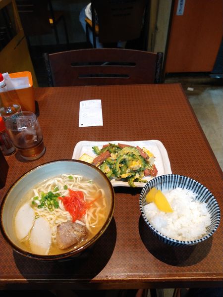 「ゴーヤチャンプルーセット 980円」@あしびなーの写真