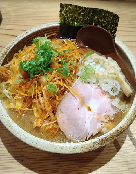 「ネギそば(赤)+替え玉」@麺通 伊武記の写真