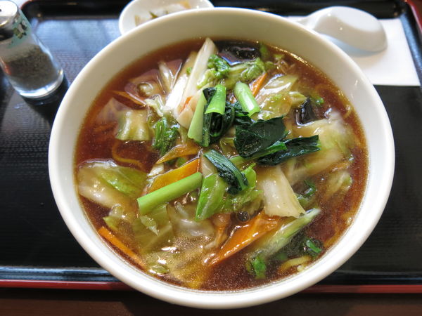 「野菜たっぷりタン麺：730円」@上海陽春麺坊の写真