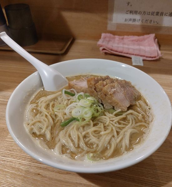 「肉そば中」@自家製麺 伊藤 神田店の写真