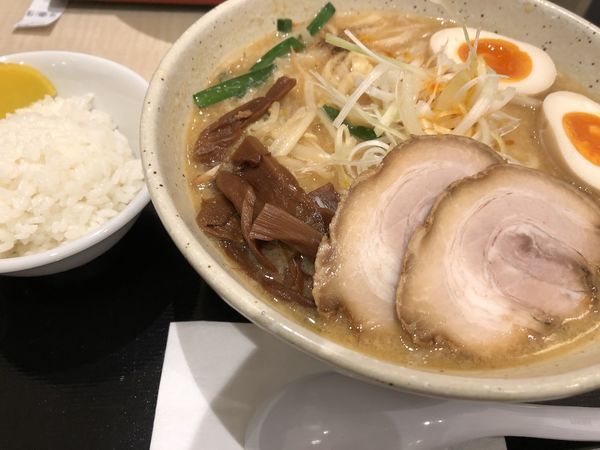 「特製バリ味噌らーめんセット」@つじ田 味噌の章 東京駅店の写真
