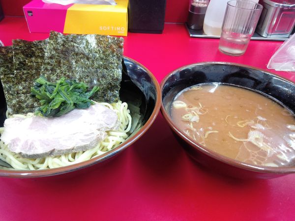 「つけ麺並７００円」@横浜ラーメン 武蔵家 北千住西口店の写真