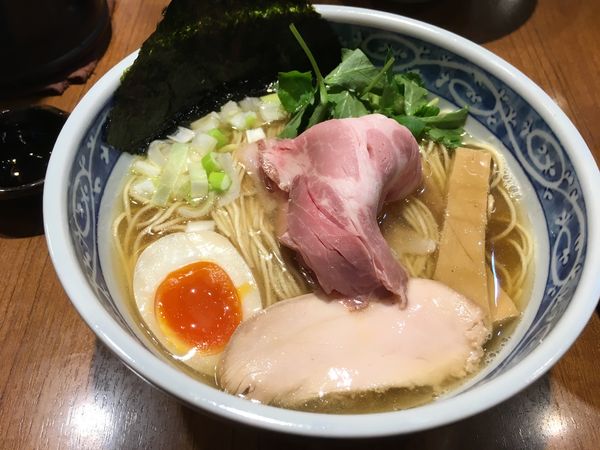 「煮干しそば白醤油」@寿製麺よしかわ 川越店の写真