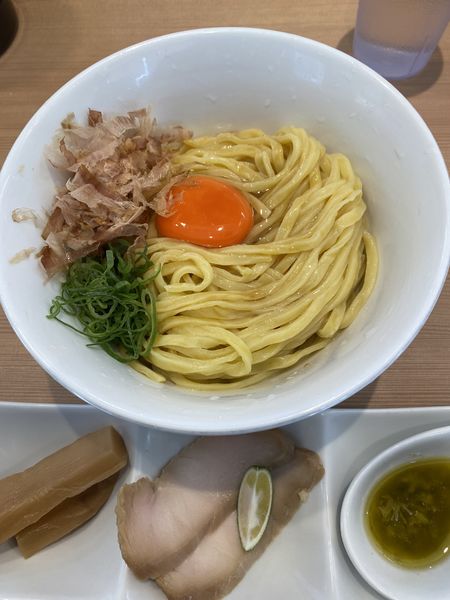 「【限定】日本一の冷やし釜玉麺　９００円」@らぁ麺 はやし田 武蔵小杉店の写真