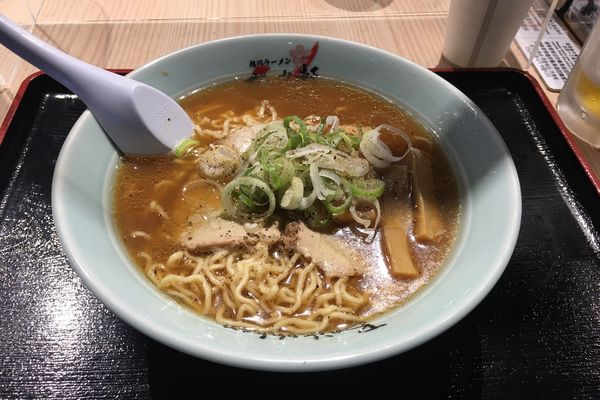 「醤油ラーメン 900円」@梅光軒 旭川空港店の写真