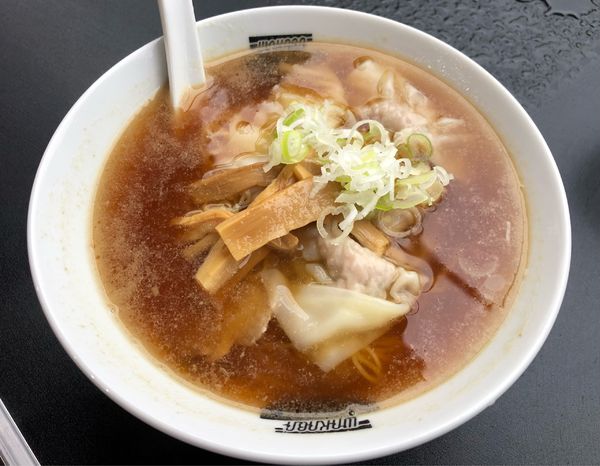 「【月火曜限定】ワンタン麺」@若葉の写真