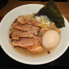 らぅ麺がら喰楽学校 東口駅前店の画像