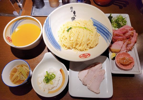 「【数量限定】薬涼 潮つけそば+釜焼きチャー×3枚+つくば鶏チャー」@麺や 虎徹の写真