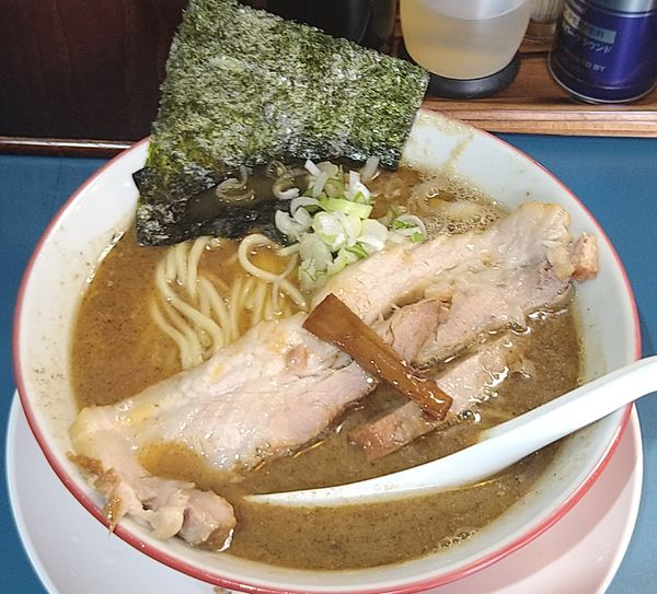 「よし丸らーめん ￥800」@らーめん よし丸の写真