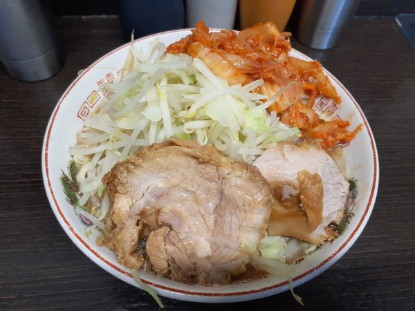 「ラーメン+キムチ」@ラーメン二郎 川越店の写真